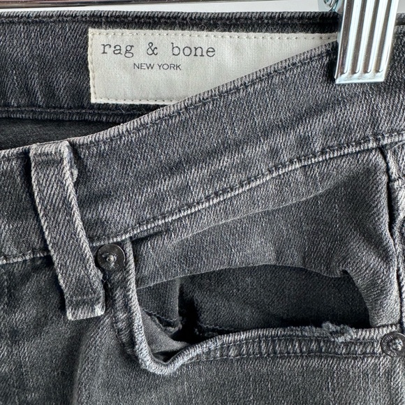 Women’s Rag & Bone High Rise Distressed Ankle Skinny Jeans - Blacklock Hole NWT - Picture 6 of 6